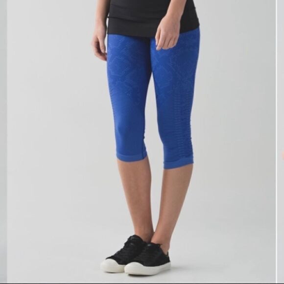 Lululemon In The Flow Crop Snake Sapphire Blue - Picture 11 of 12